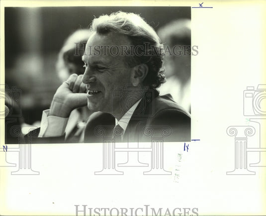 1990 Press Photo James K. Glassman, editor, roll call at Senate hearing - Historic Images