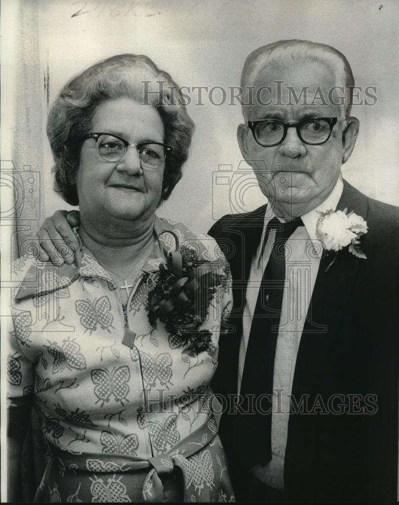 1975 Press Photo Mr. and Mrs. Horace Gervais celebrate 50th wedding anniversary - Historic Images