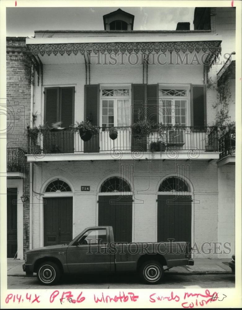 1993 Press Photo Exterior view of 714 Governor Nichols two-story house - Historic Images