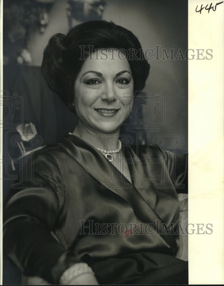 1980 Press Photo Evangeline Gouletas, executive vice president American Invsco - Historic Images