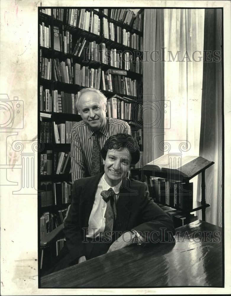 1987 Press Photo Writers Bill and Emilie Griffin - Historic Images