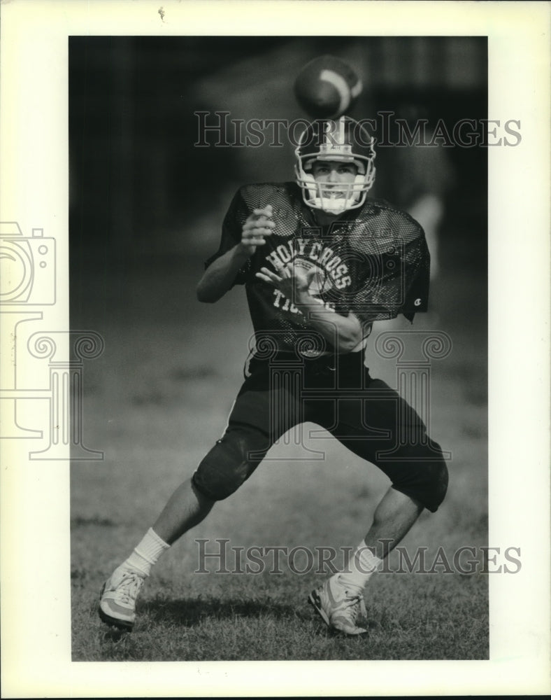 1989 Press Photo Jay Giardina, Holy Cross High School- Wide receiver at practice - Historic Images