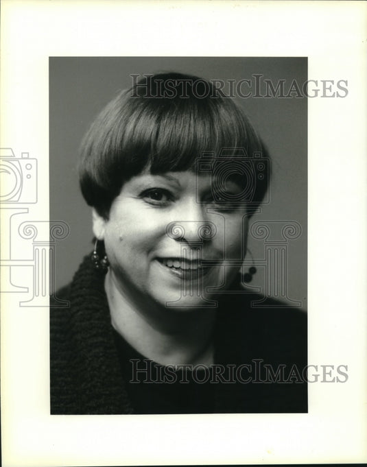 1996 Press Photo Angele Hagan, Volunteer Solute - Historic Images