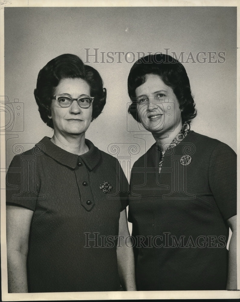 1971 Joint-Lutheran Chorus members Mrs. Hilda Haerer &amp; Mrs. Bischoff - Historic Images