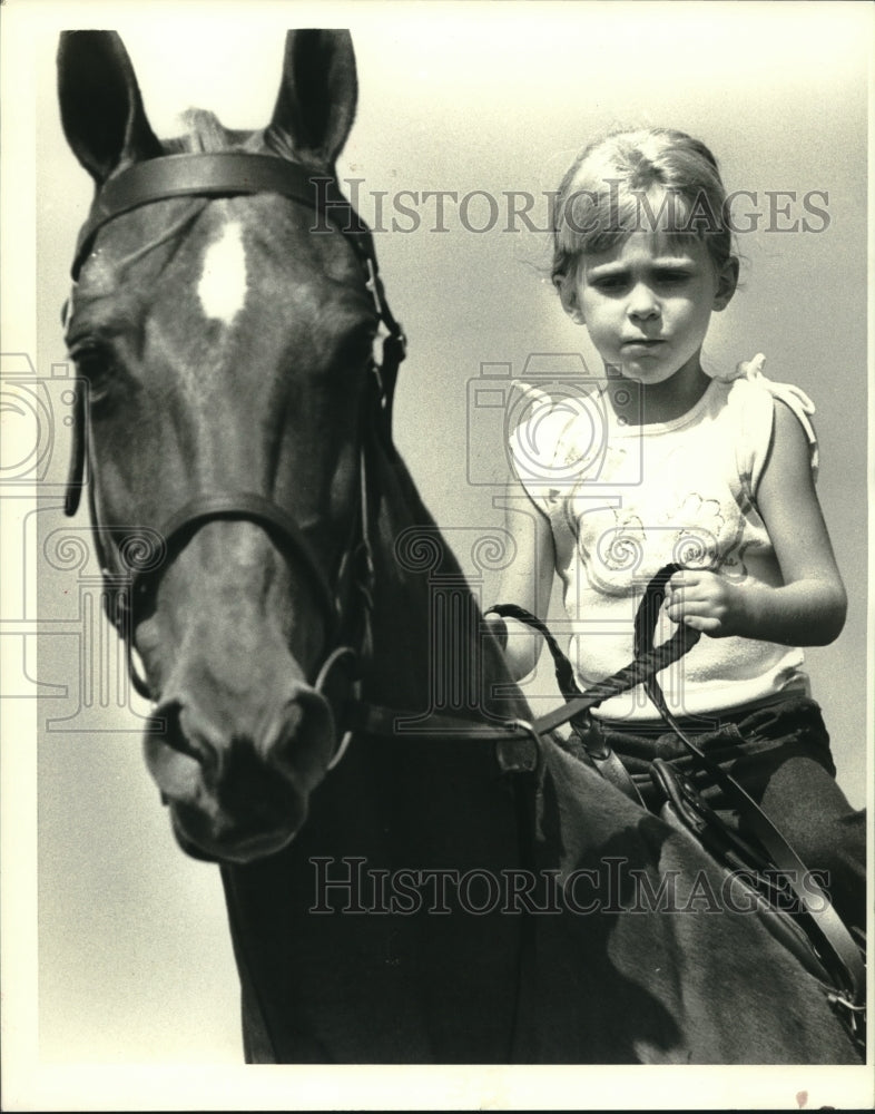 1986 Press Photo Karen Greenwell, 5 year old equestrienne - Historic Images