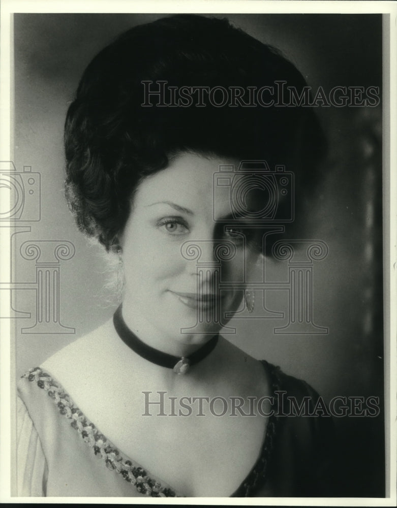 1983 Press Photo Irish Cultural Society member Bernadette Greevy - nob26301 - Historic Images