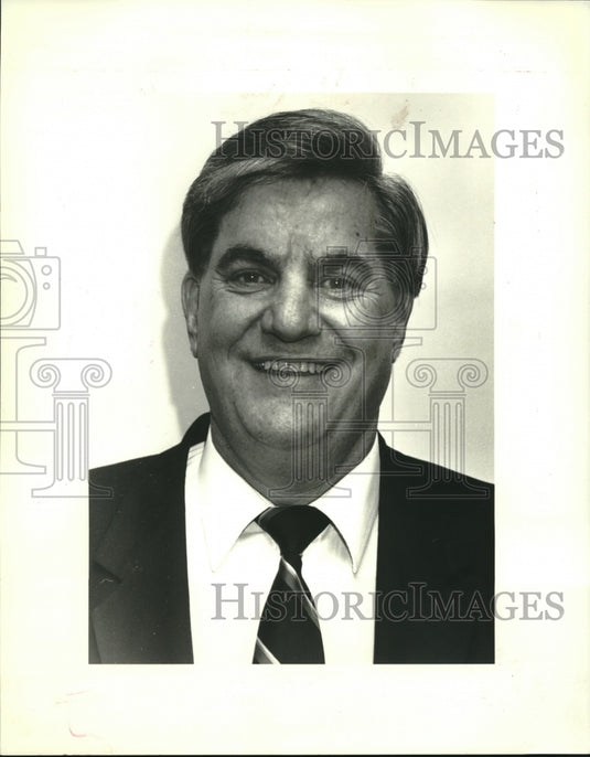 1988 Press Photo Jefferson Parish School Board member Nick Giambelluca - Historic Images