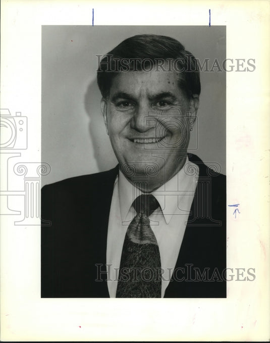 1990 Press Photo Nick Giambelluca, Jefferson Parish School Board. - Historic Images