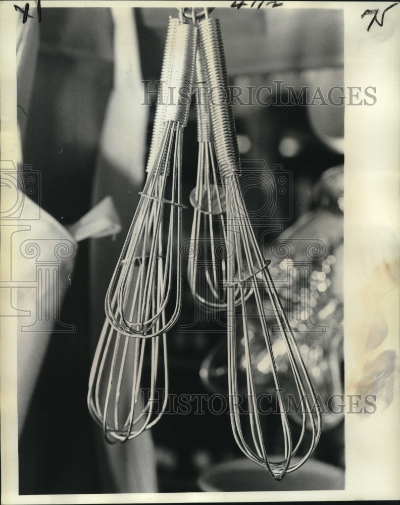 1976 Press Photo Wire whisks come in all sizes for every task - nob26384 - Historic Images