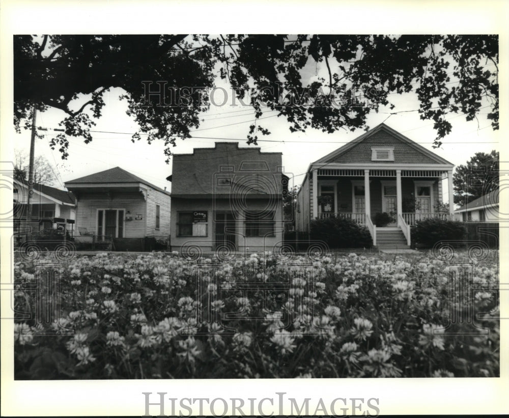 1992 Press Photo Renovated Shotgun Homes along Huey P. Long Avenue in Gretna - Historic Images