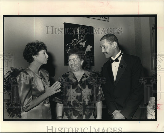 1990 Press Photo Art's Council Awards Attendees in New Orleans - nob26457 - Historic Images