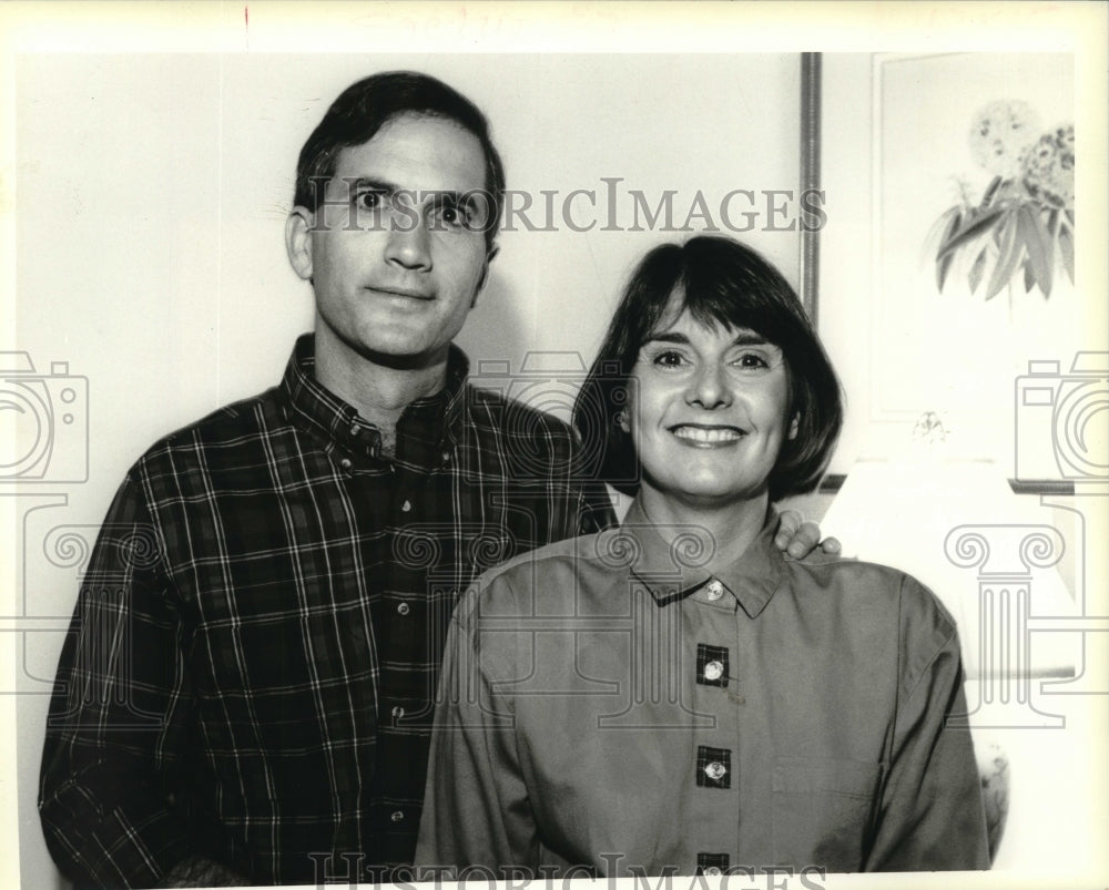 1994 Press Photo George &amp; Sue Gilly attending the Gibbons Debutante Party - Historic Images