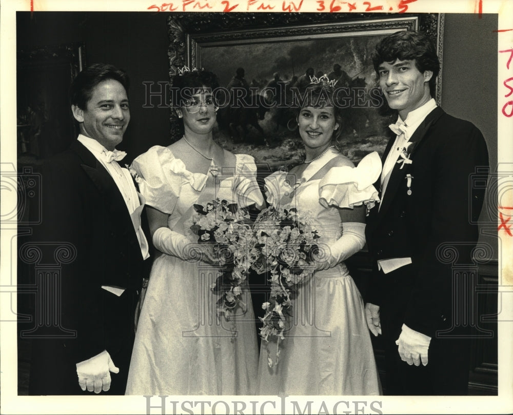 1988 Press Photo Debutantes with their escorts at Tri-Centennial Cotillion - Historic Images