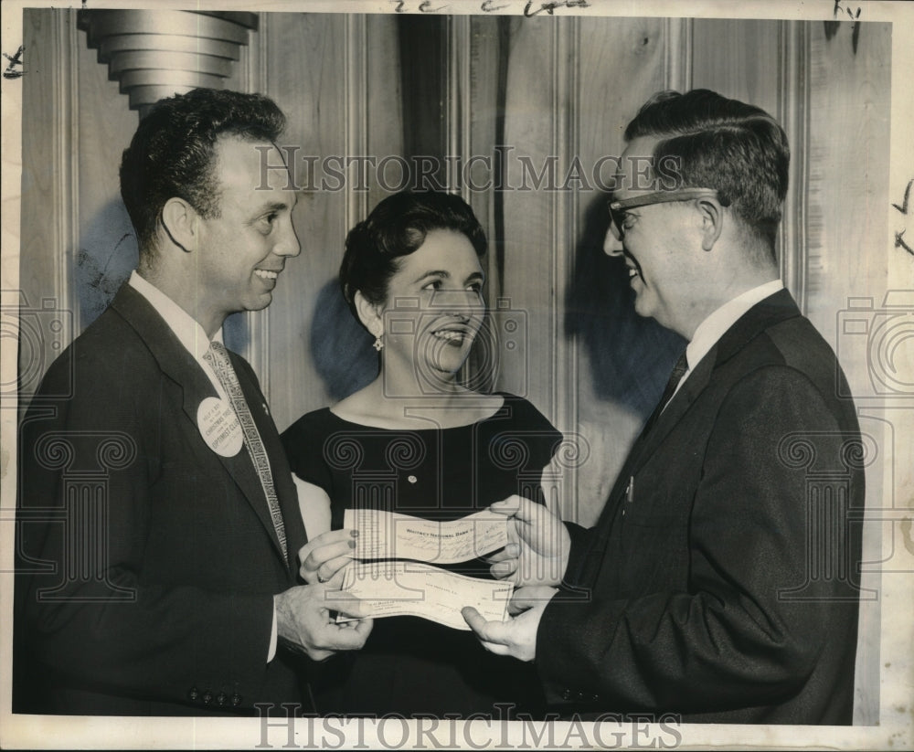 1959 Press Photo Magnolia School for Retarded Children receiving check donations - Historic Images