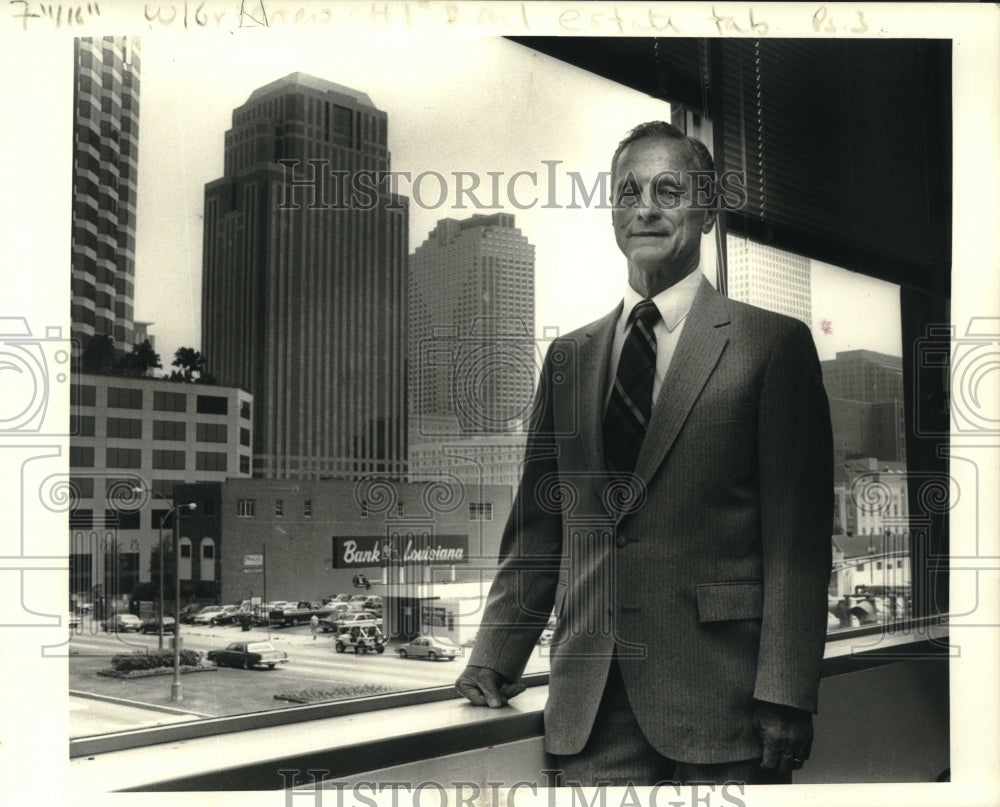 1987 Press Photo Paul Griener, head of the Veterans Administration Loan program. - Historic Images