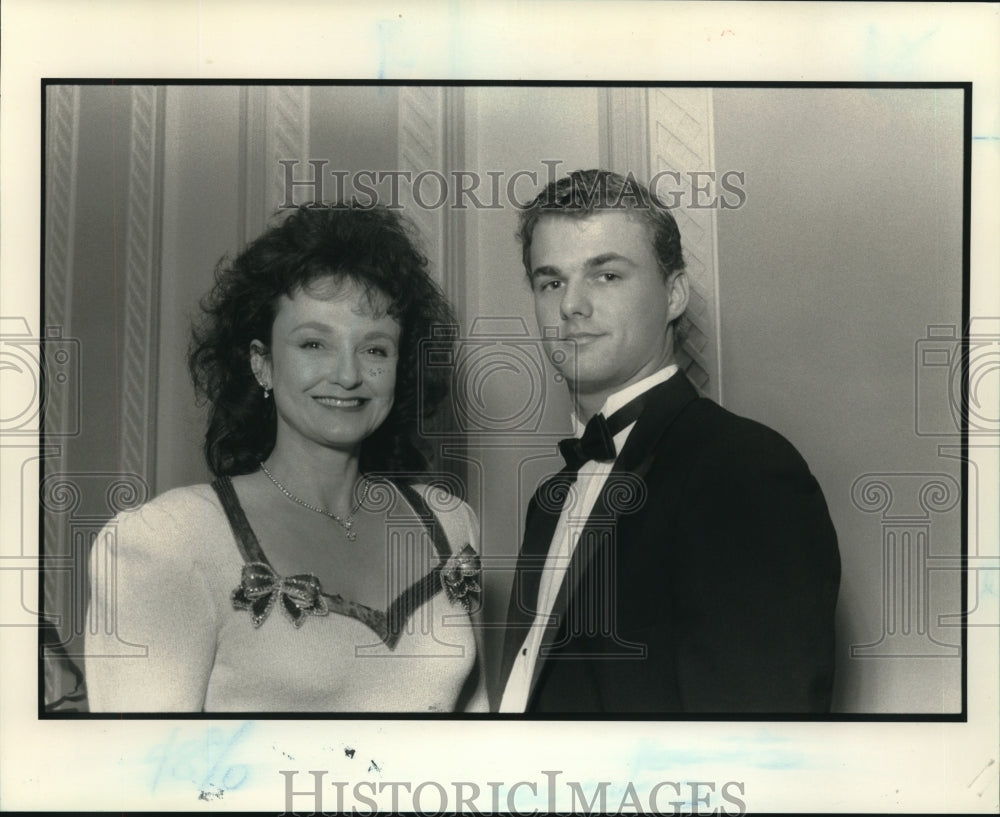 1991 Press Photo Louana DeMatteo, Jay Giardina at Italian American Sports Awards - Historic Images