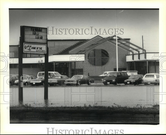 1991 Press Photo Flooding in The Glade School's Yard- "Home of the Gators" - Historic Images