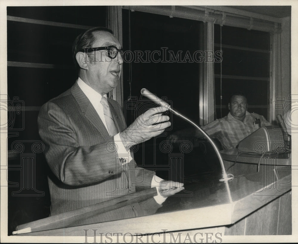 1969 Press Photo Judge David Gertler speaking at a podium - nob26895 - Historic Images