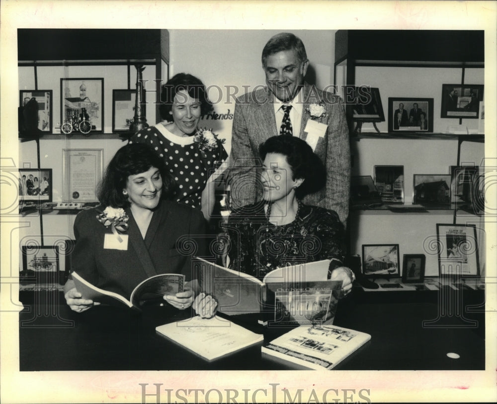 1990 Press Photo Lisa Conescu, Marion Giardina, Elise Beron &amp; Lloyd Giardina. - Historic Images