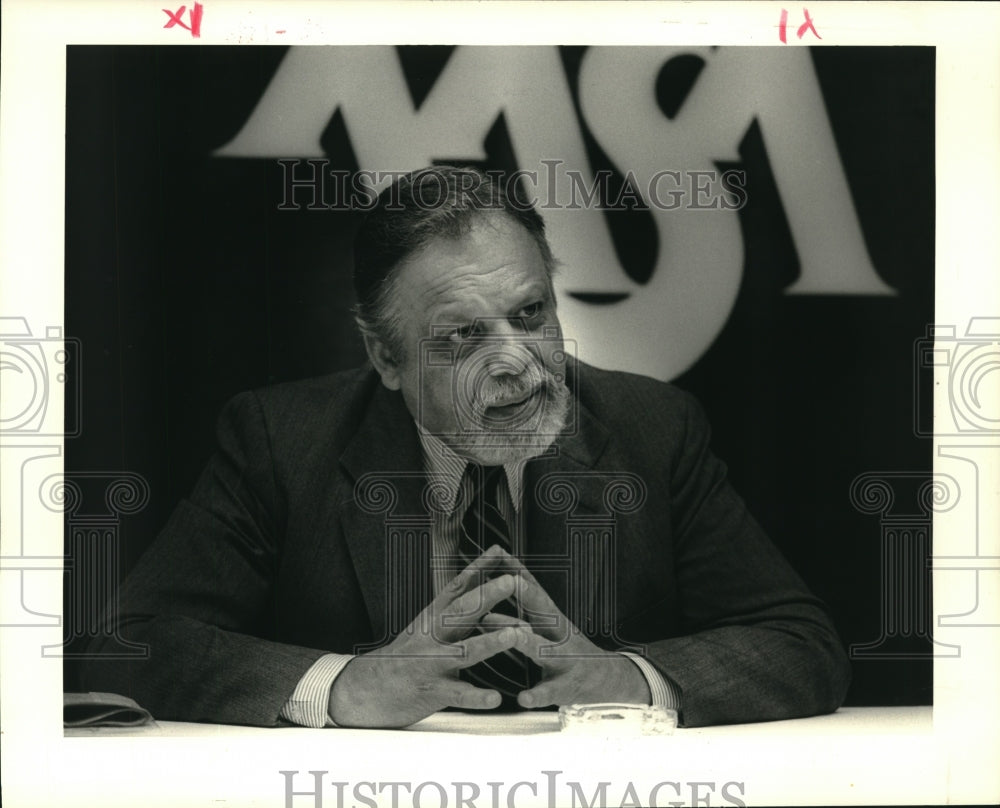 1987 Press Photo A. Bartlett Giamatti at the New Orleans Convention Center - Historic Images