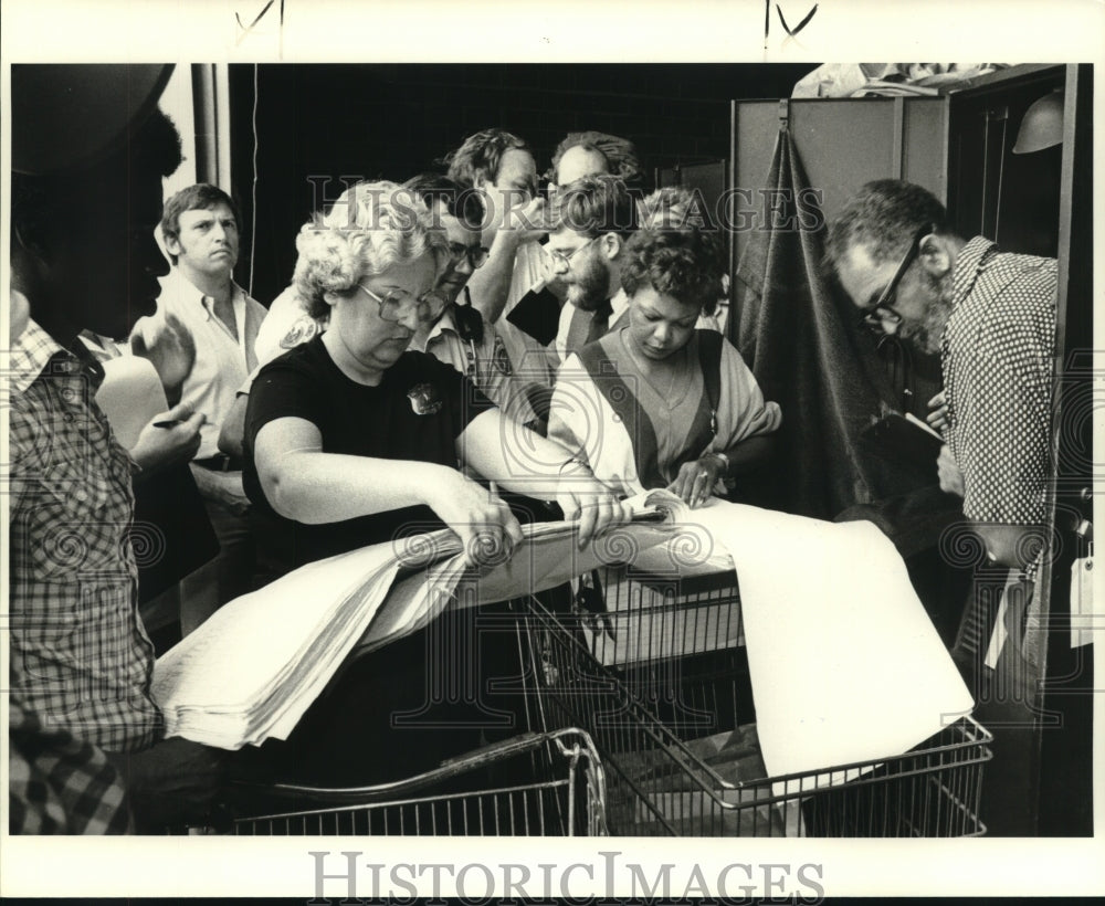 1979 Press Photo View of Gubernatorial election officials on election day - Historic Images