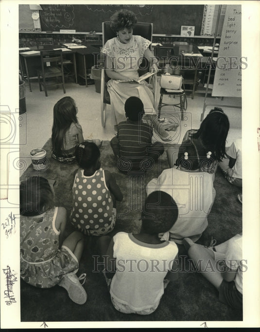 1989 Press Photo Kenner Business Association at Greenlawn Terrace Elementary - Historic Images