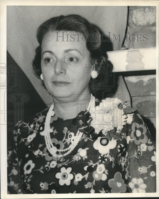 1969 Press Photo Phyllis Heaton, president of the womens business club. - Historic Images