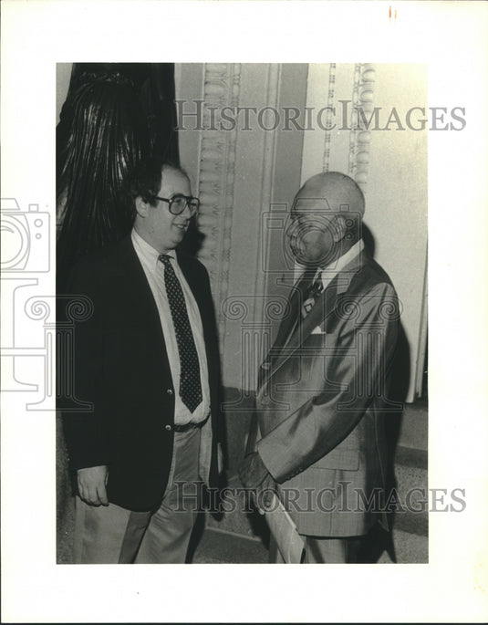 1987 Press Photo Brad Glazer with Leon Bickham at Gallier Hall - nob27588 - Historic Images