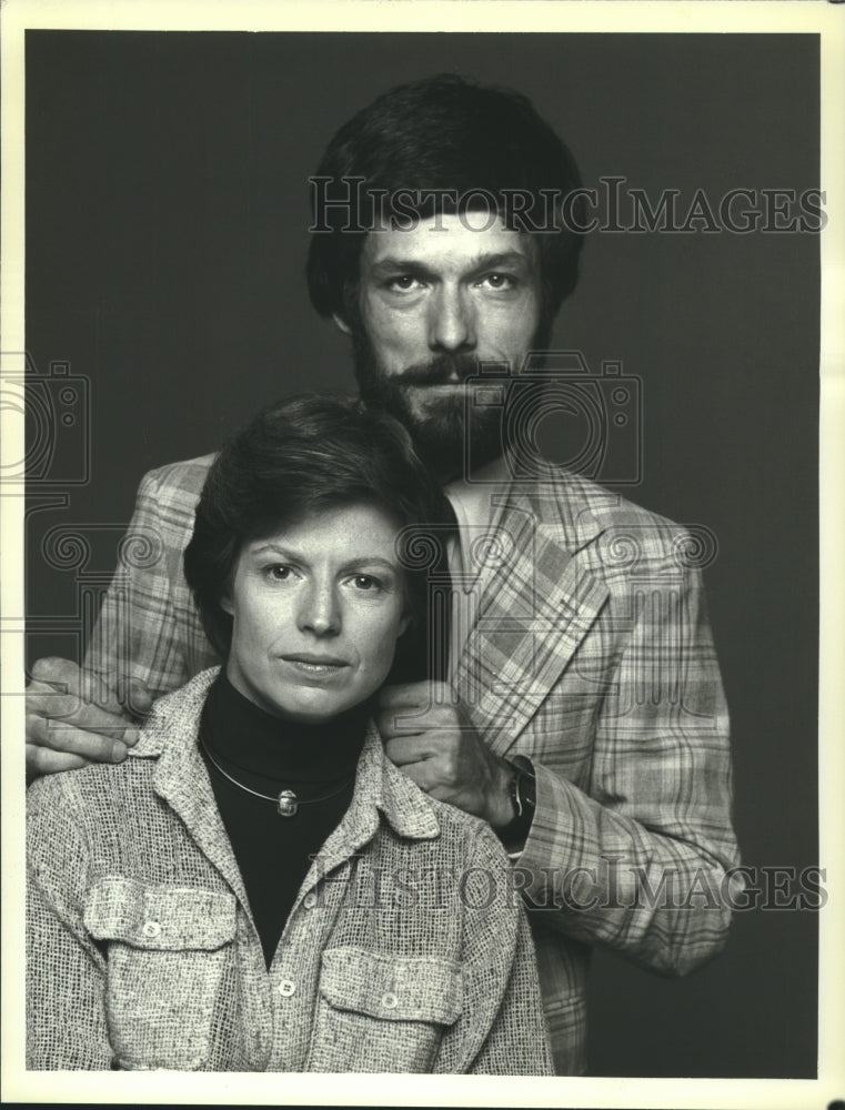 Press Photo Betsy Aaron and Christopher Glenn, co-editors of &quot;30 Minutes&quot; - Historic Images