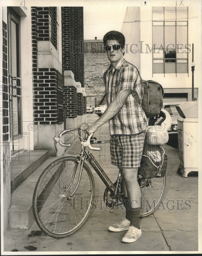 1966 Jeffrey Hadden, travels around the United States using his bike - Historic Images