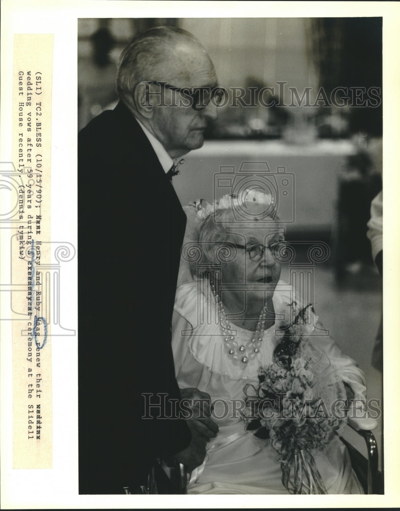 1990 Press Photo Henry and Ruby Haag renew their wedding vows after 59 years - Historic Images