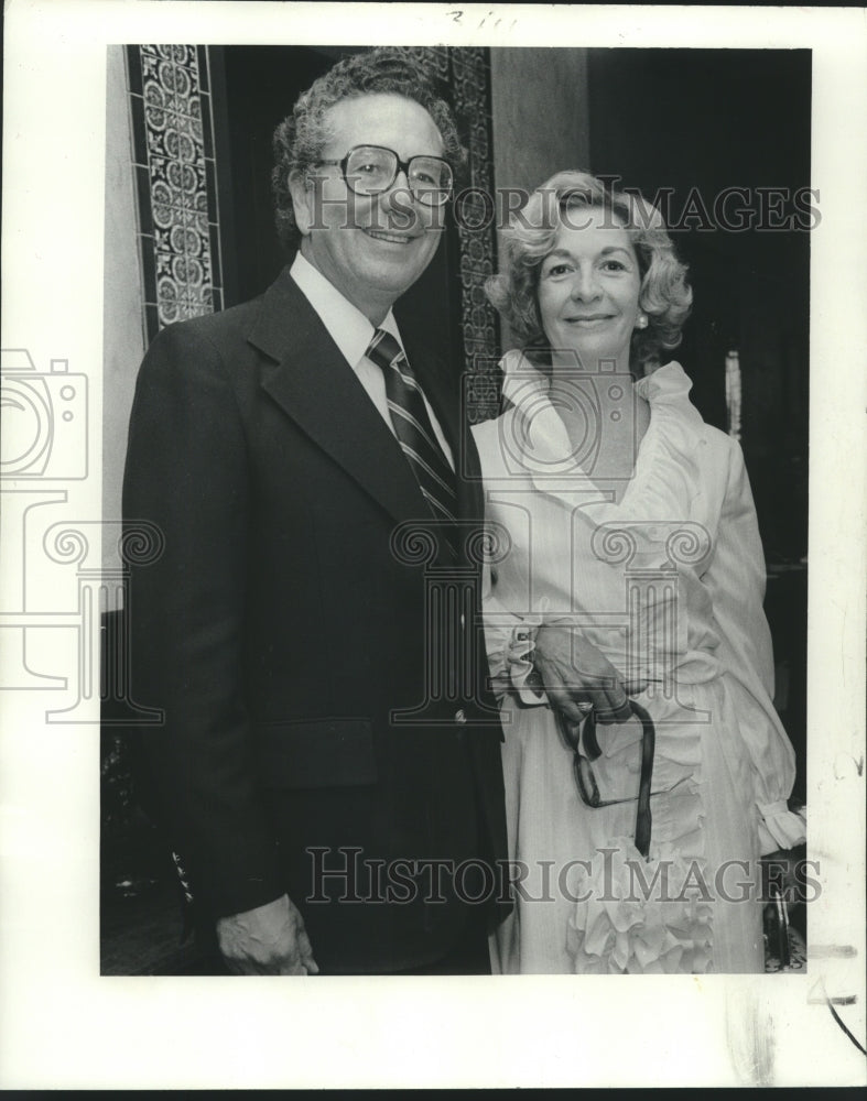 1977 Press Photo France&#39;s Fete Nationale at the Plimsoll Club on Bastille Day - Historic Images