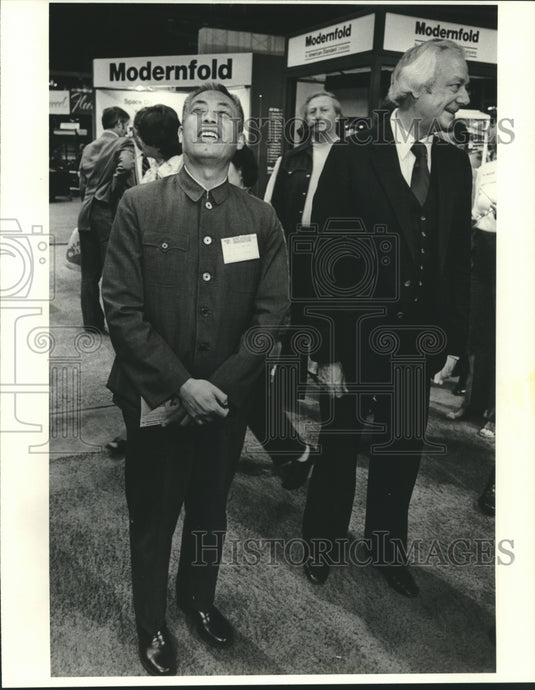 1979 Press Photo Han Hsu in Front of Modernfold Booth - nob27890 - Historic Images