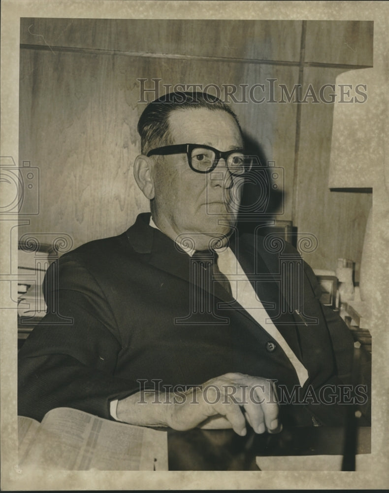 1967 Press Photo Justice Frank W. Hawthorne retires from Louisiana Supreme Court - Historic Images