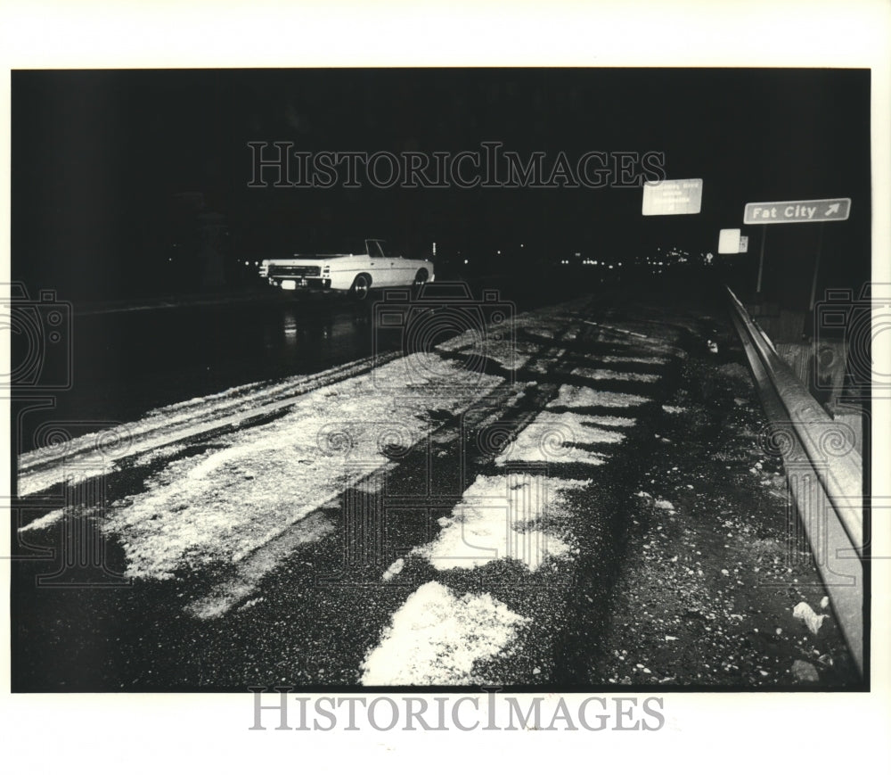 1980 Press Photo Hail on the road - nob28023 - Historic Images