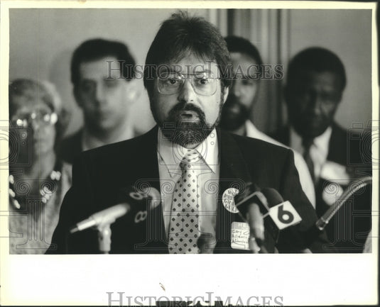 1988 Press Photo Gary Groesch, director of the 'Alliance for Affordable Energy' - Historic Images