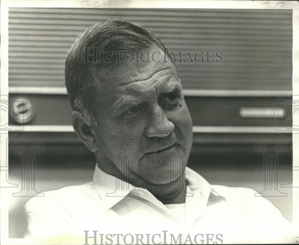 1969 Frank A. Hayes speaks at Int&#39;l Association of Game &amp; Fish Meet-Historic Images