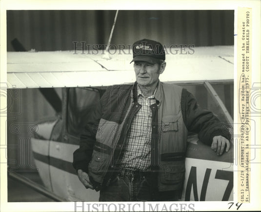1989 Press Photo Harvey Haydon managed St. Tammany Airport in Abita Springs - Historic Images