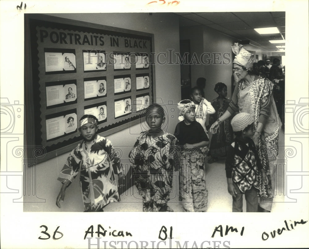 1987 Press Photo African Attire Day at Haynes Boulevard Elementary School - Historic Images