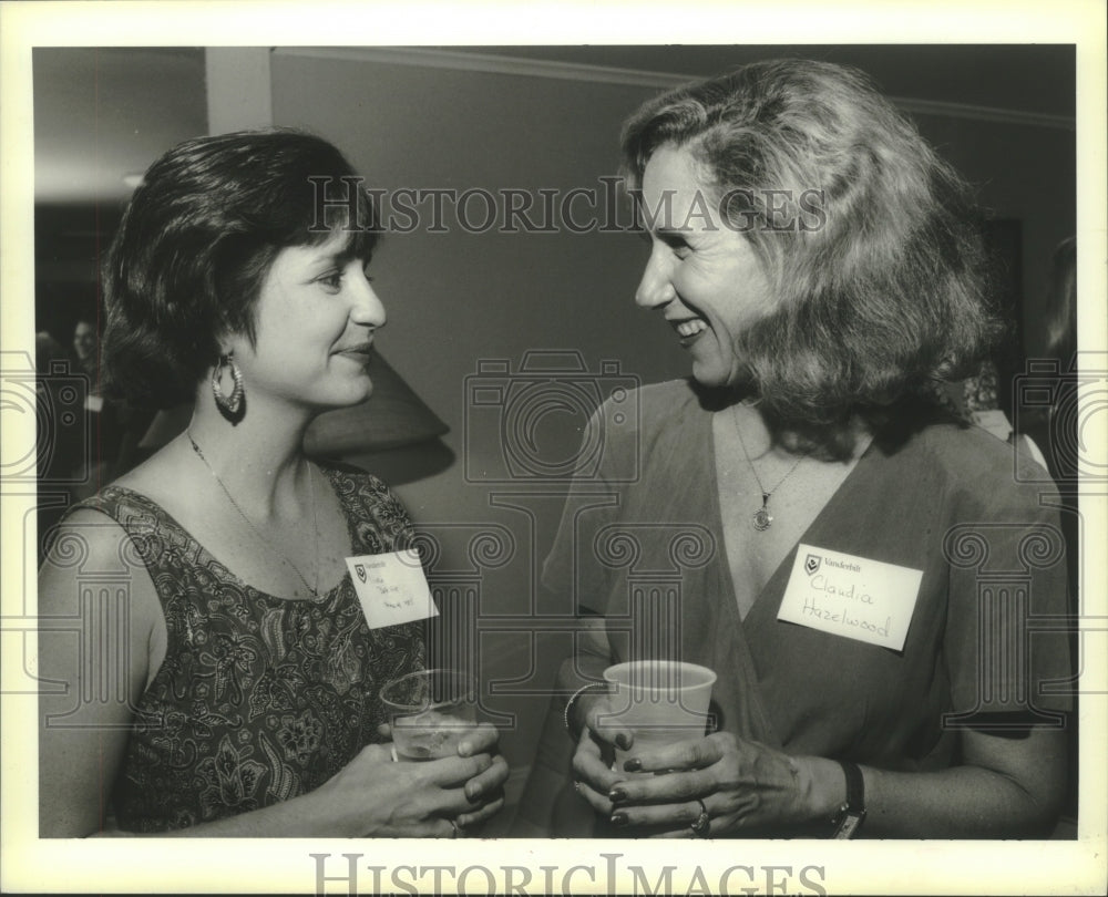 1994 Press Photo Vandy Alums - Nickie DeFelice, Claudia Hazelwood - nob28231 - Historic Images