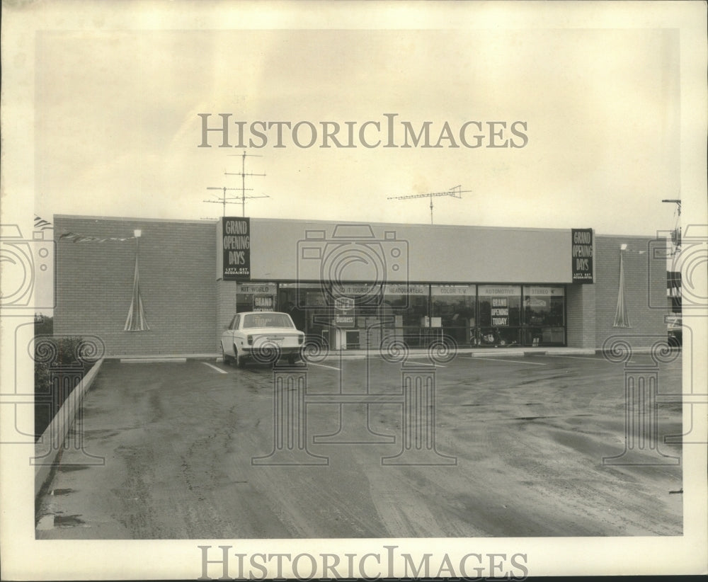 1973 Press Photo Exterior of Heathkit Electronic Center, Kenner, Louisiana - Historic Images