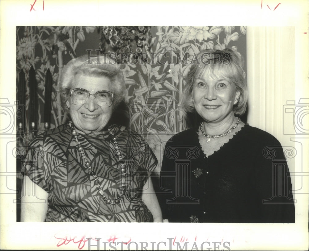 1995 Press Photo Polly Guthrie and Genie England, Longue Vue Gardens Symposium - Historic Images