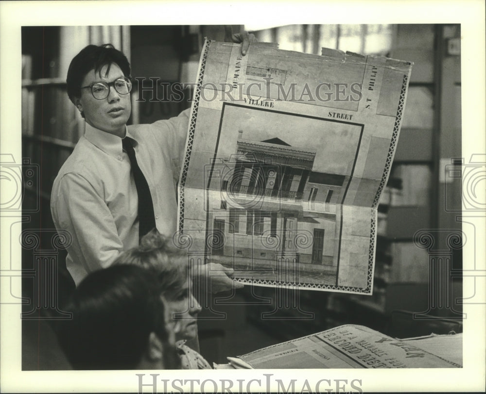 1988 Press Photo John Hainkel III shows ancient watercolor architecture - Historic Images