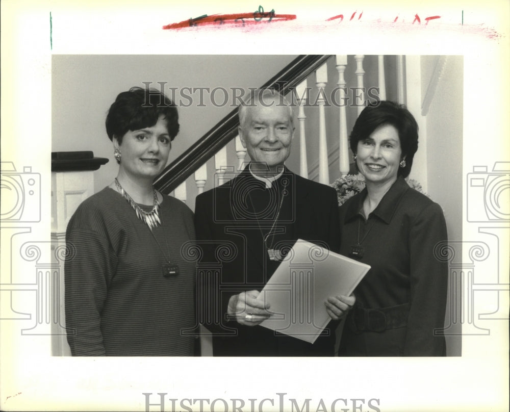 1991 Press Photo Archbishop Philip Hannan &amp; others at W.L.A.E. - T.V. luncheon - Historic Images