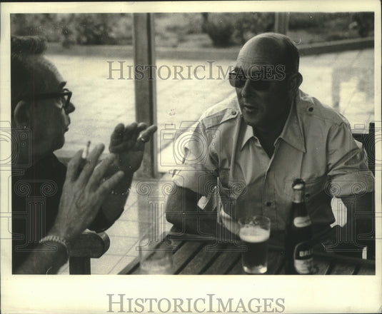 1968 Press Photo Richard Hanley Instructs Captain of Burton's Yacht in Boom Film - Historic Images