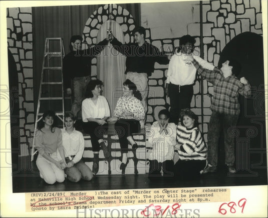 1989 Press Photo Cast of "Murder on Center Stage" rehearses at Hahnville School- Historic Images