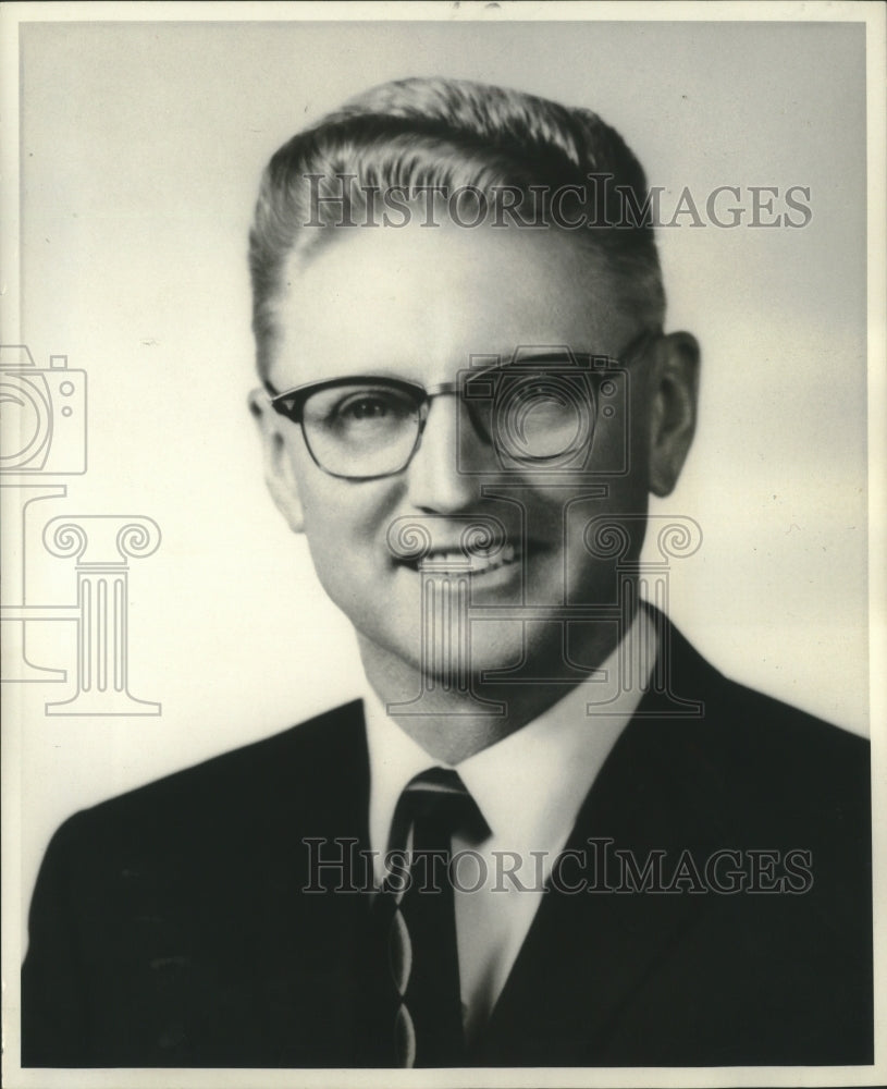 1967 Frank Hart, director of retailer services, A.C. Nielson Co. - Historic Images
