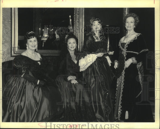 1992 Press Photo Participants at the Opera Luncheon - nob28753 - Historic Images