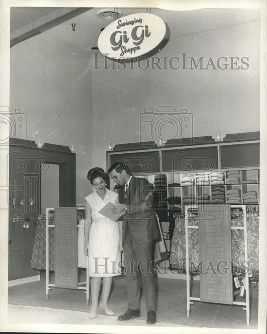 1966 Press Photo Delegates of the Goldring's store - nob28958-Historic Images