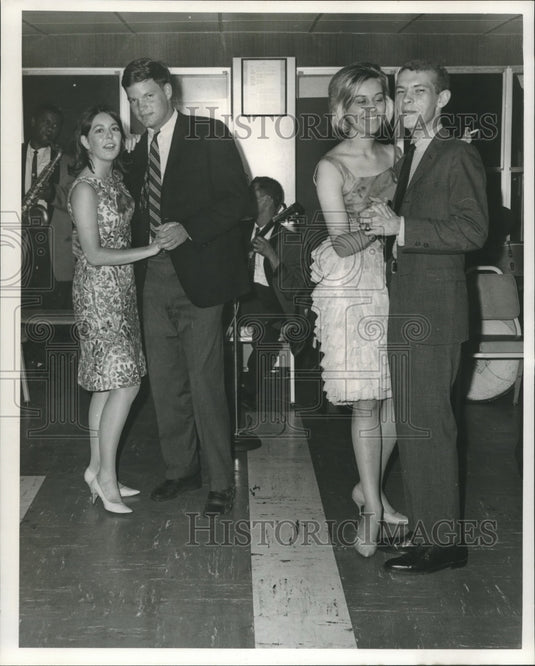 1964 Press Photo Two couples dancing the night away - nob28981 - Historic Images